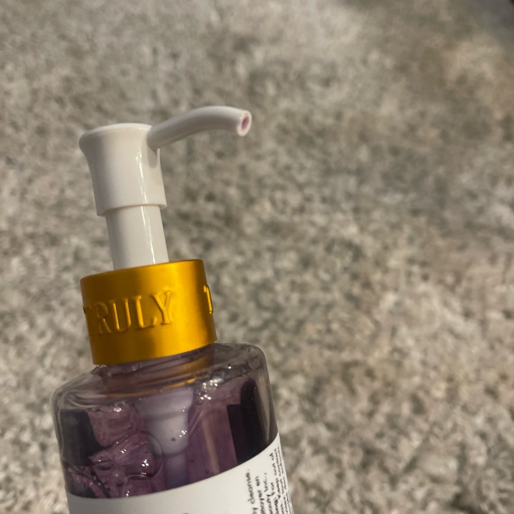TRULY Tush & Tatas Body Cleanser - Picture 4 of 4